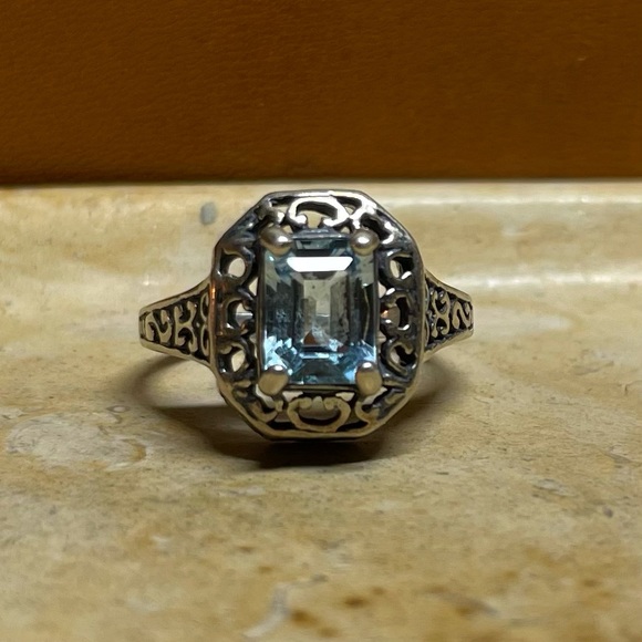 Jewelry - Blue Sapphire Scroll Filigree Silver Ring